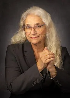 Portrait of attorney Beth Brooks
